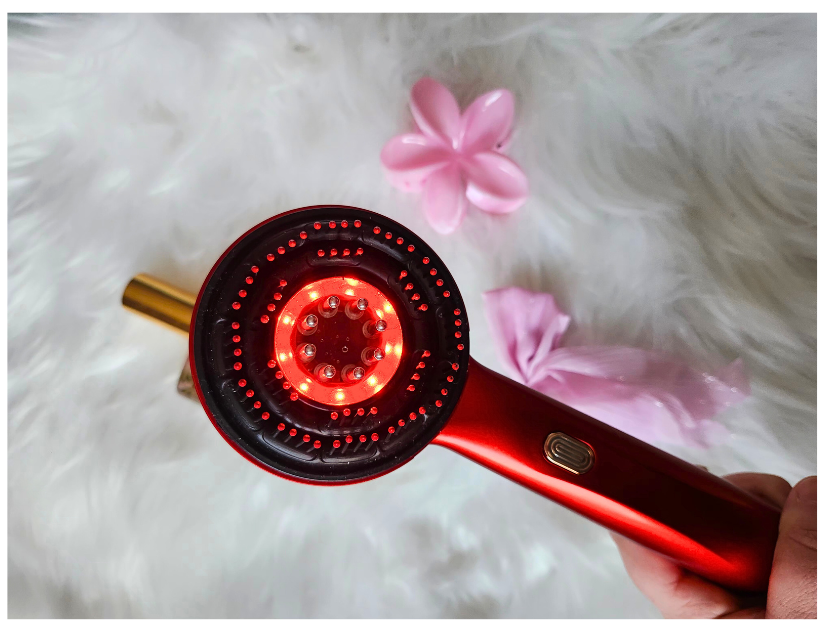 Lunea Scalp Glow Massager – LED Hair & Scalp Therapy Brush